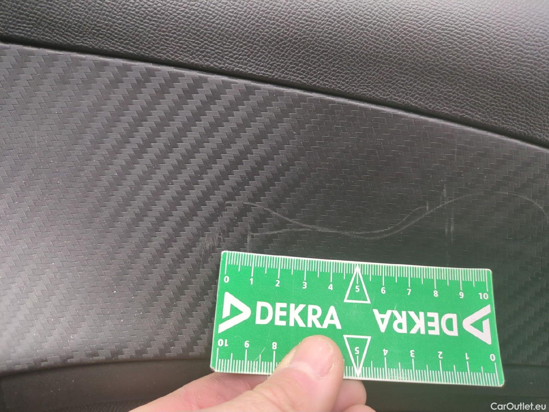  Peugeot  208  Premium 1.5 HDi 100CV BVM6 E6d #47