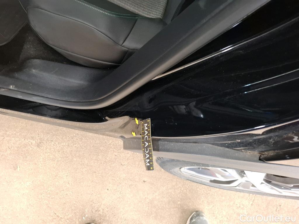  Peugeot  3008 PEUGEOT  2020 5P SUV 1.6 HYBRID 225 EAT8 Allure Pack #29