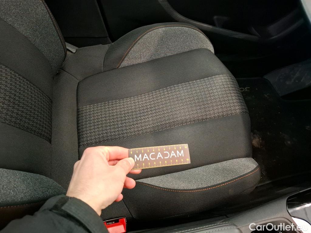  Peugeot  3008  Active Business 1.5 HDi 130CV BVA8 E6d #20