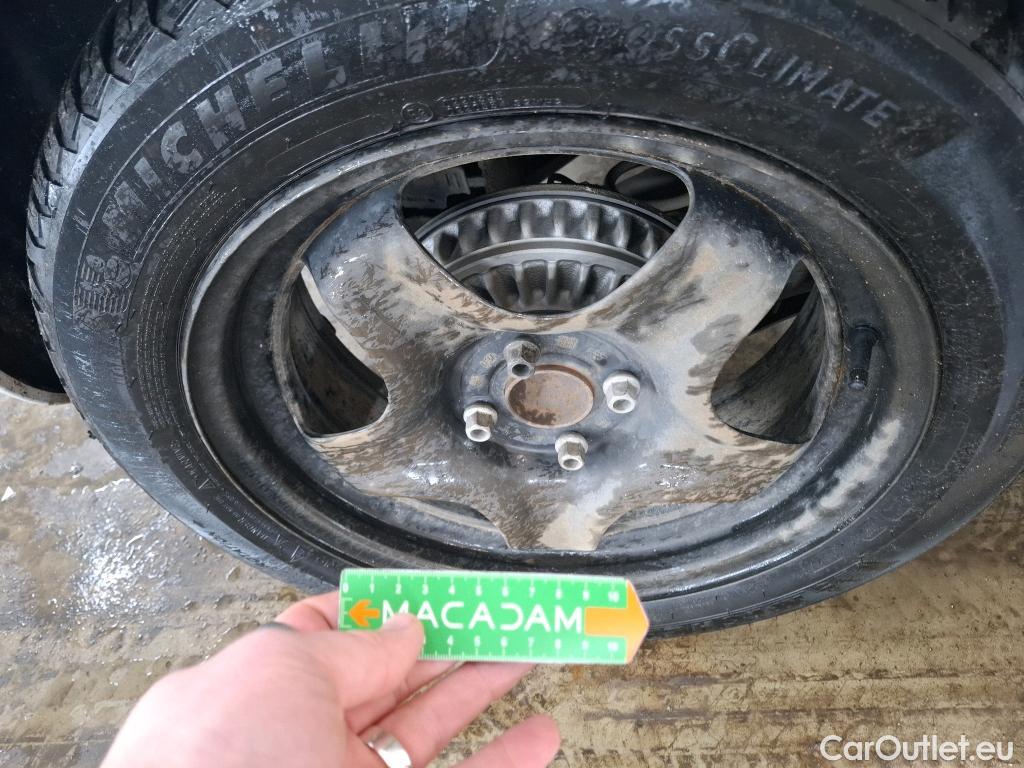  Renault  Clio  V Business 1.0 SCe 65CV BVM5 E6d #12