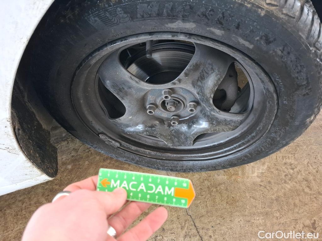  Renault  Clio  V Business 1.0 SCe 65CV BVM5 E6d #13