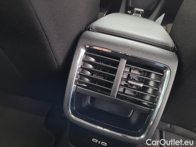  Skoda  Octavia  Combi (NX3)(2020) Oct.C. 2.0TDI 147 Scout 4x4 AT #9