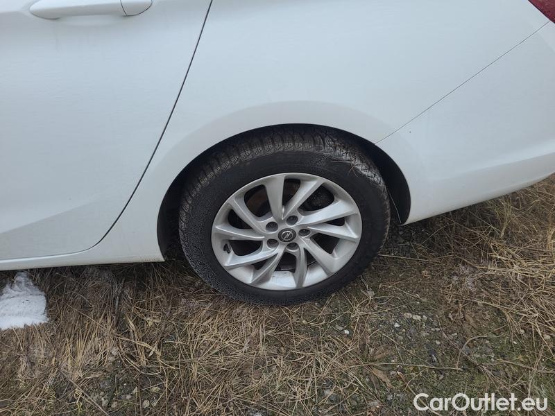  Opel  Astra  SportsTourer (2022)  ST 1.5 CDTI 77 #17