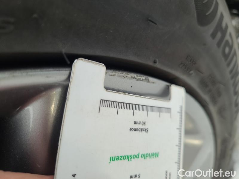  Mazda  CX-30  (2019)  2.0 eSky-G 122 Plus AT #5