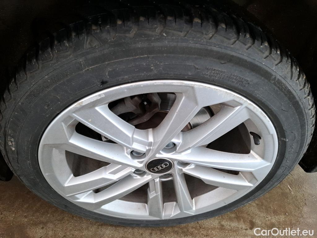  Audi  A3 AUDI  Berline / 2020 / 4P / Berline 30 TFSI MHEV S Tronic 110 Business Line #7