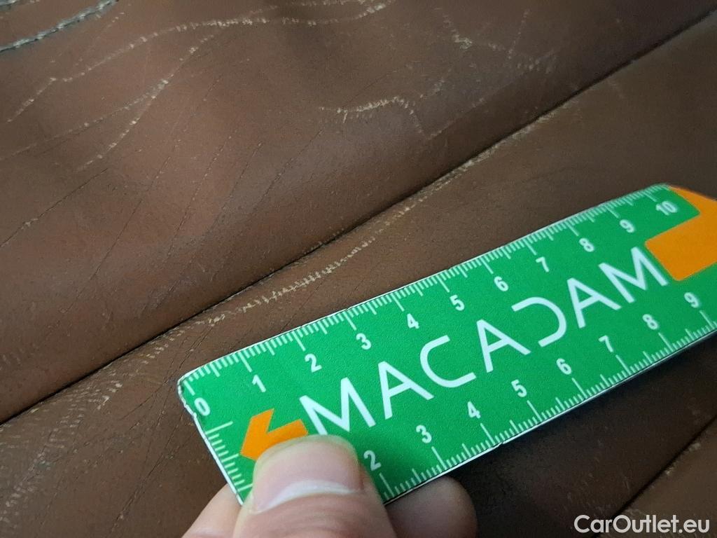  Audi  A4  Avant 35 TDI Avus 2.0 TDI 165CV BVA7 E6d #42