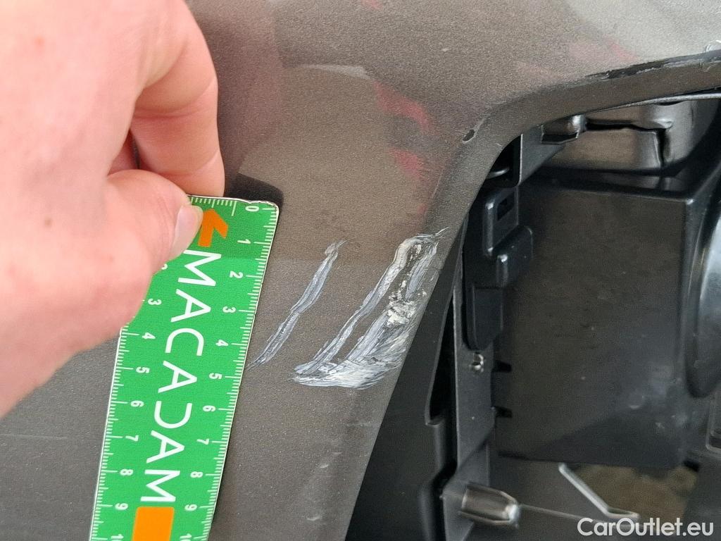  Audi  A4  Avant 35 TDI Avus 2.0 TDI 165CV BVA7 E6d #18