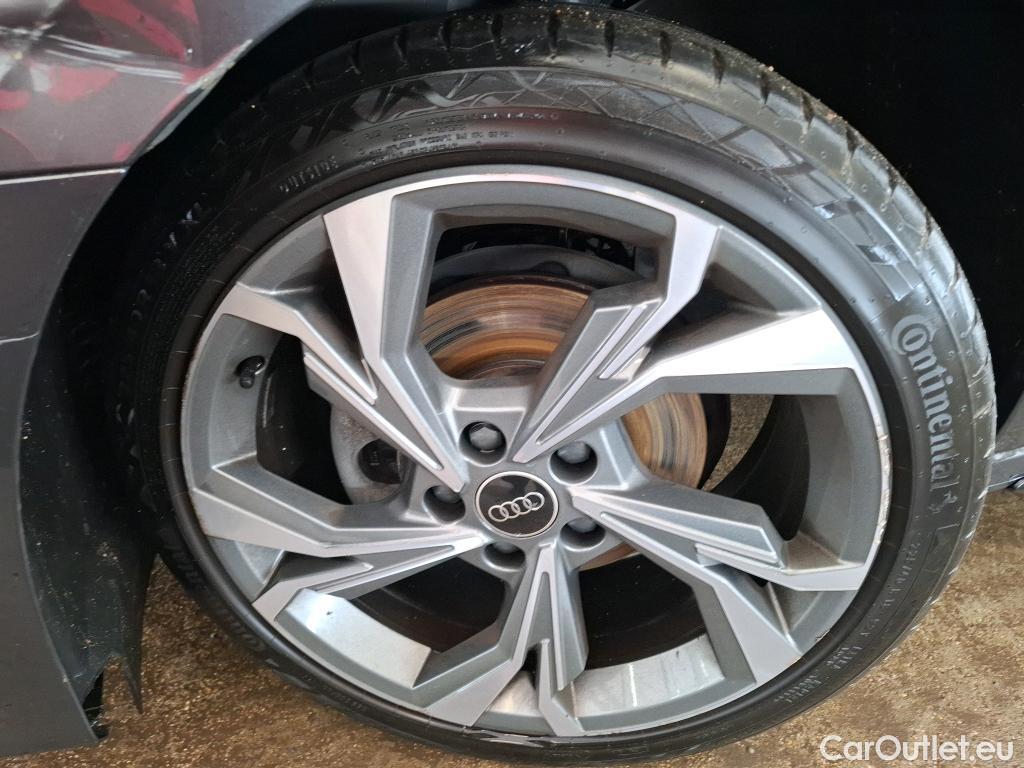  Audi  A3 AUDI  Berline / 2020 / 4P / Berline 35 TFSI 150 MHEV S Tronic S Line #24