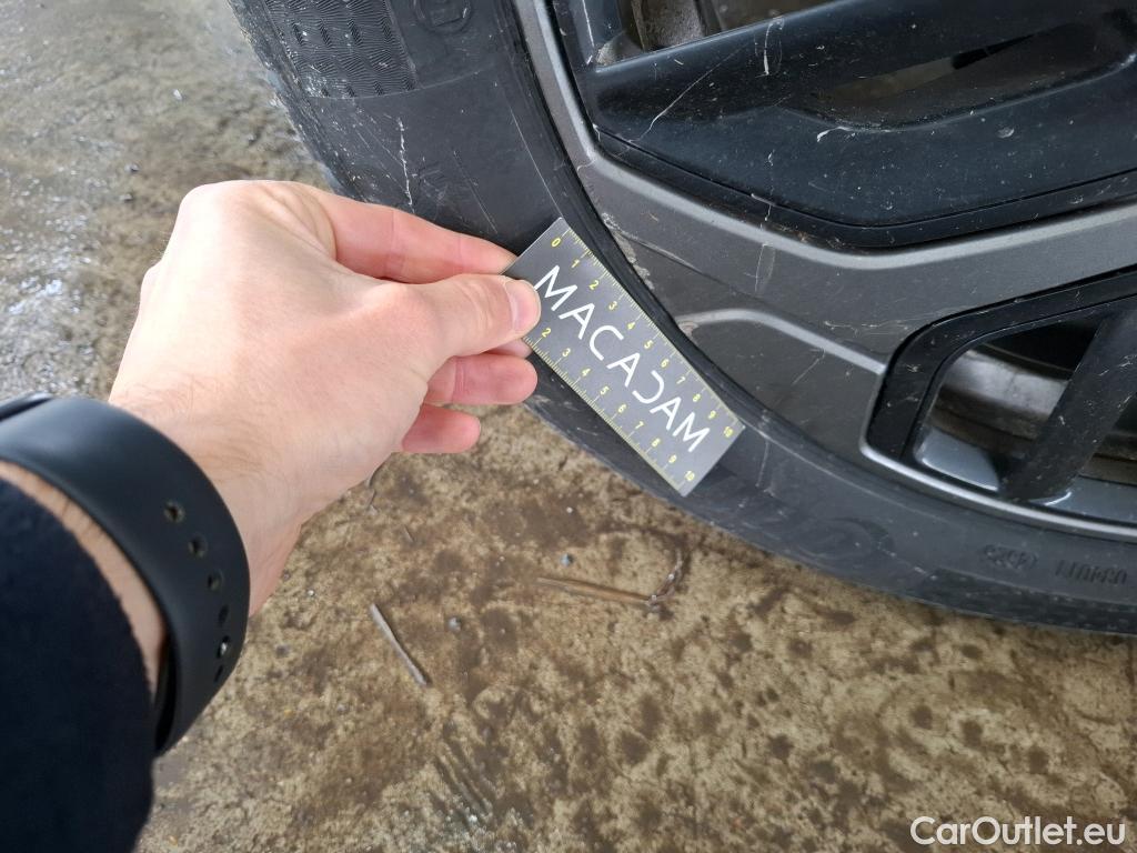  Citroen  C4  Berline Feel Pack 1.2 PureTech 130CV BVM6 E6d #24