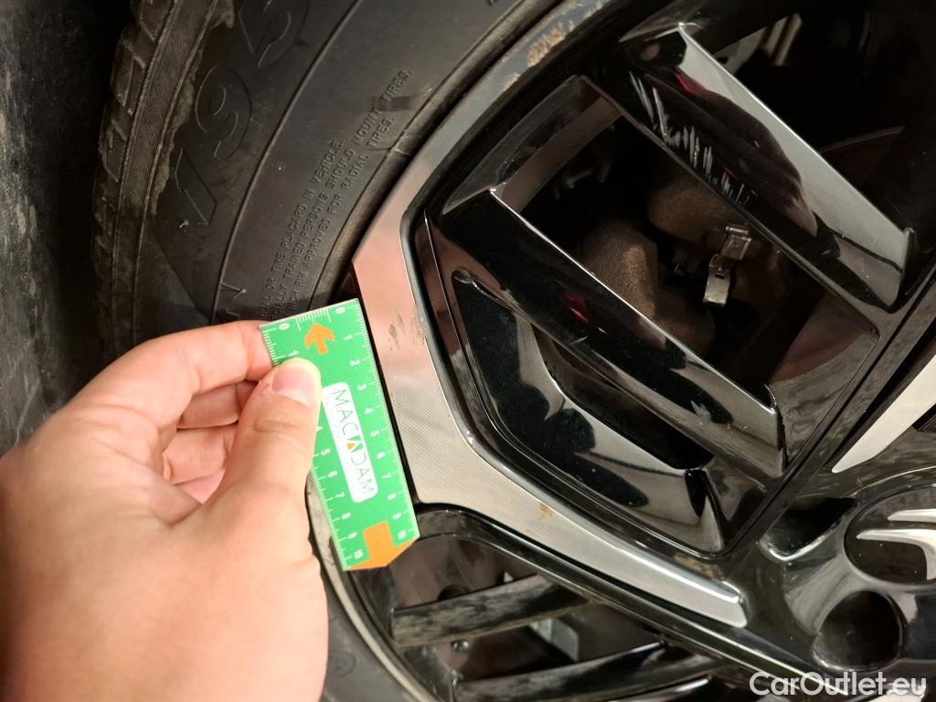  Citroen  C4  Berline Shine 1.5 BlueHDI 130CV BVA8 6E #9