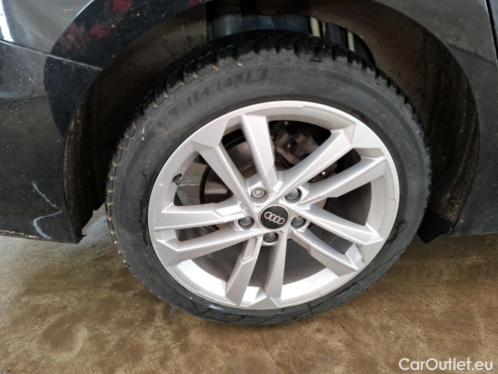  Audi  A3 AUDI  Berline / 2020 / 4P / Berline 30 TFSI MHEV S Tronic 110 Business Line #9