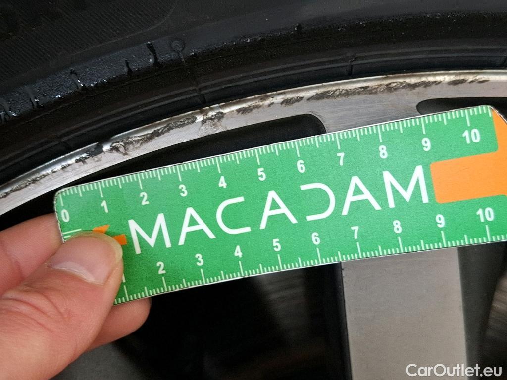  Audi  A4  Avant 35 TDI Avus 2.0 TDI 165CV BVA7 E6d #53