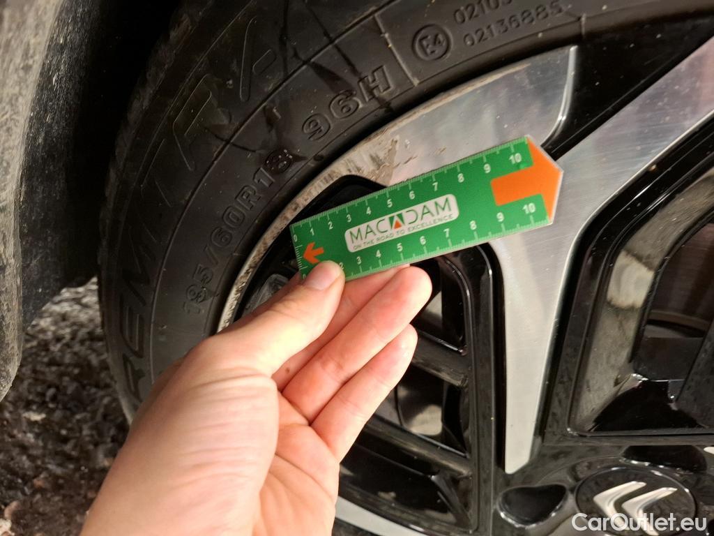  Citroen  C4  Berline Shine 1.5 BlueHDI 130CV BVA8 6E #13