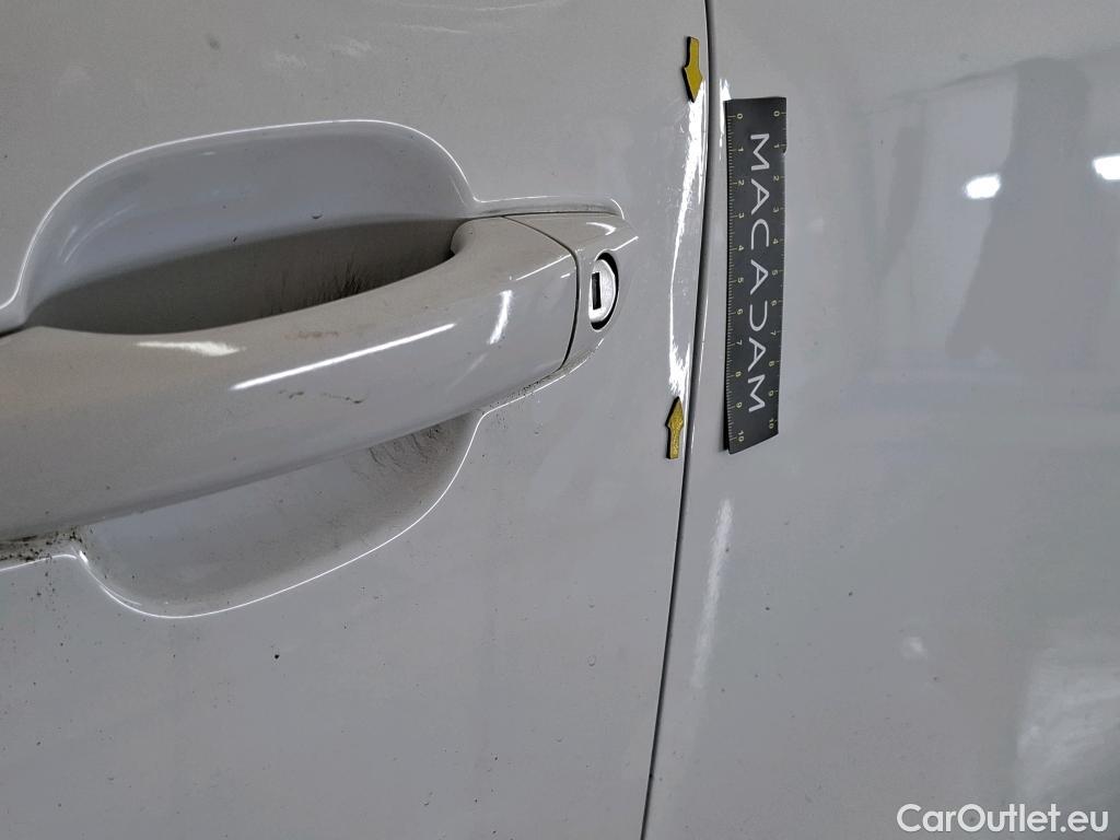  Citroen  C4  Berline Feel Pack 1.2 PureTech 130CV BVM6 E6d #4