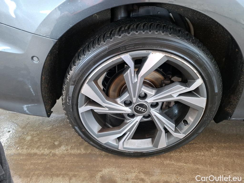  Audi  A3 AUDI  Berline / 2020 / 4P / Berline 35 TFSI 150 MHEV S Tronic S Line #27