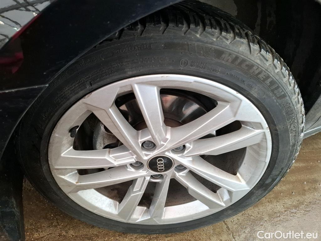  Audi  A3 AUDI  Berline / 2020 / 4P / Berline 30 TFSI MHEV S Tronic 110 Business Line #4