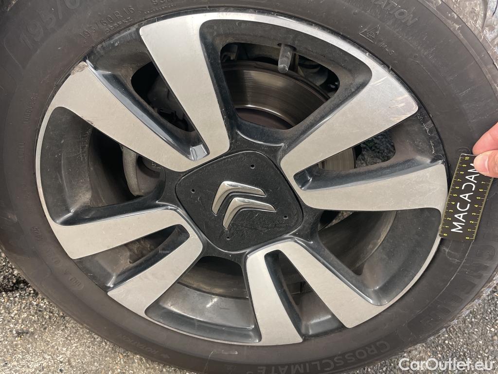  Citroen  C3 CITROEN  Aircross / 2017 / 5P / SUV BlueHDi 100 S&S BVM6 Shine Business #20