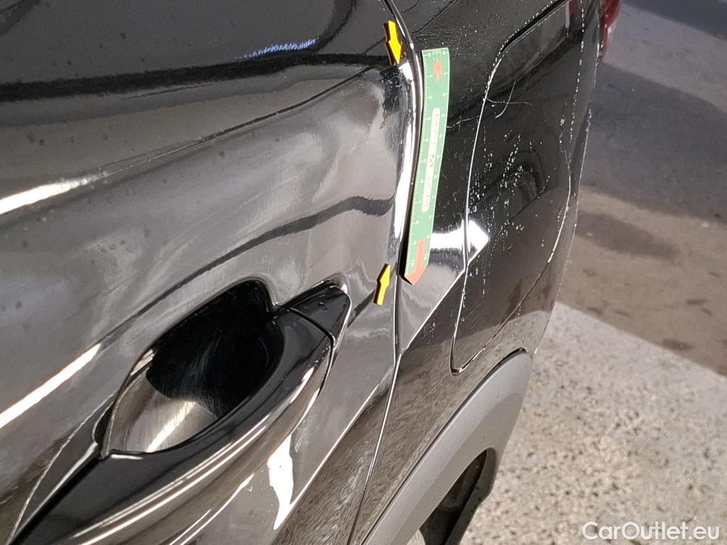  Citroen  C4  Berline Shine 1.5 BlueHDI 130CV BVA8 6E #2