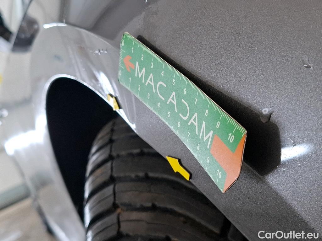  Audi  A4  Avant 35 TDI Avus 2.0 TDI 165CV BVA7 E6d #25