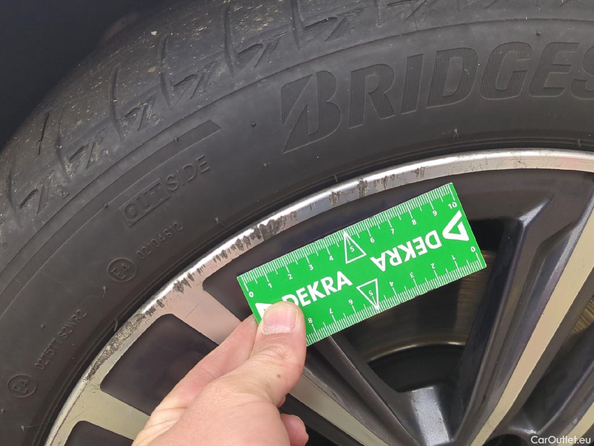  Bmw  Serie 2 BMW Série 2 Gran Coupé / 2019 / 4P / Berline 218D AUTO Business Design #3