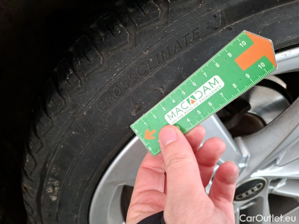  Audi  A3 AUDI  Berline / 2020 / 4P / Berline 30 TFSI MHEV S Tronic 110 Business Line #8