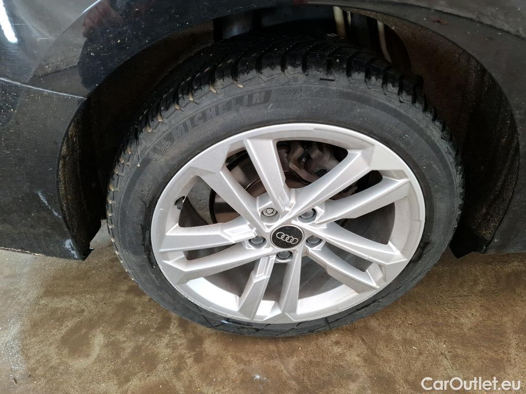  Audi  A3 AUDI  Berline / 2020 / 4P / Berline 30 TFSI MHEV S Tronic 110 Business Line #19