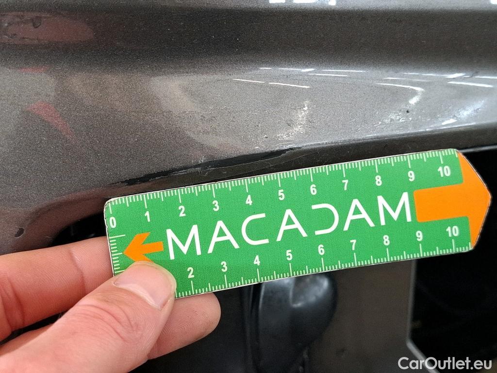  Audi  A4  Avant 35 TDI Avus 2.0 TDI 165CV BVA7 E6d #19