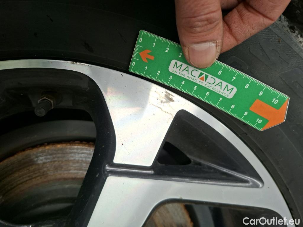  KIA  Sportage KIA  / 2018 / 5P / SUV 1.6 CRDI 136 MHEV DCT7 Active 2WD #16