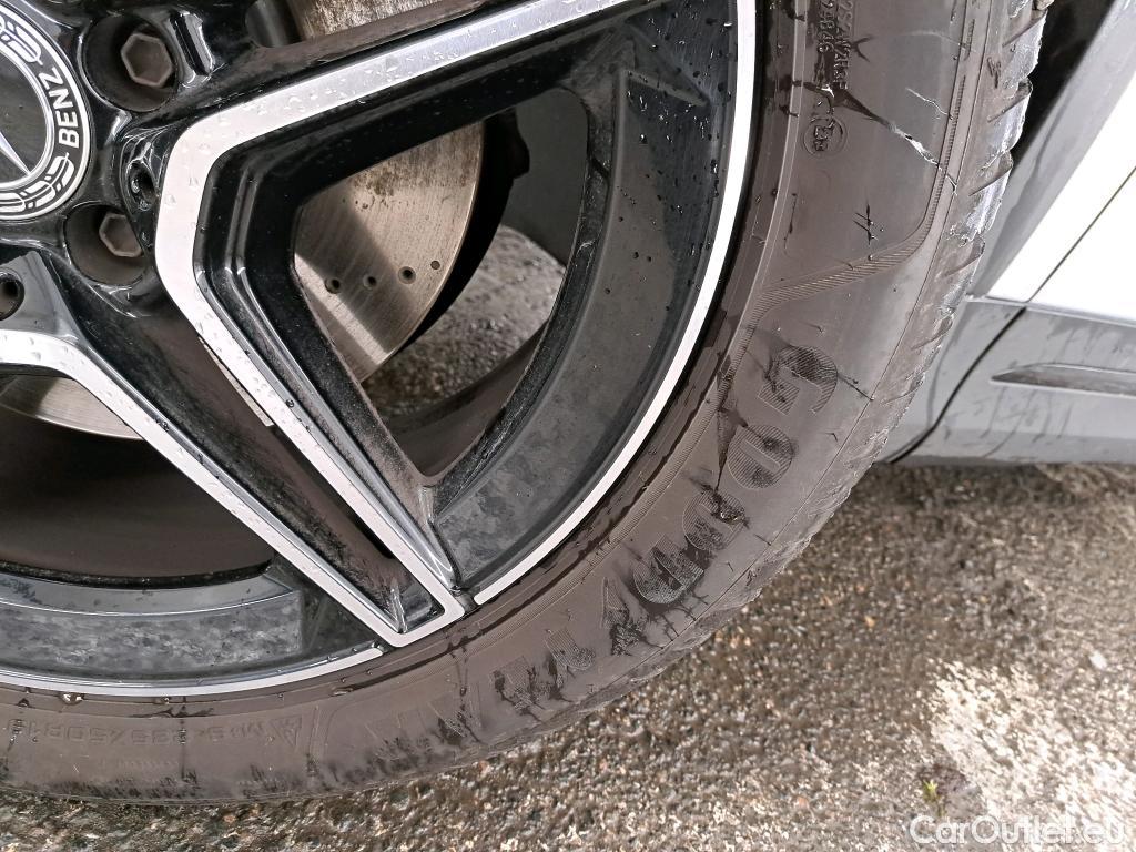  Mercedes  GLA MERCEDES-BENZ  / 2020 / 5P / SUV 2.0  220D AMG LINE 4MATIC DCT #26