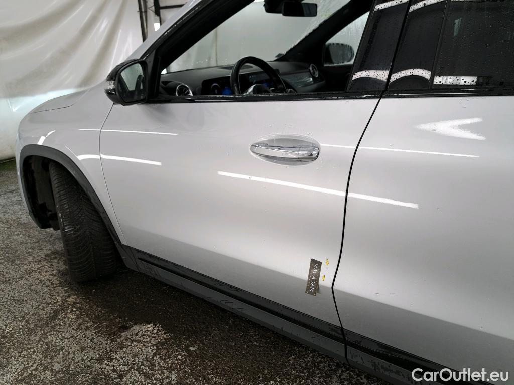  Mercedes  GLA MERCEDES-BENZ  / 2020 / 5P / SUV 2.0  220D AMG LINE 4MATIC DCT #11