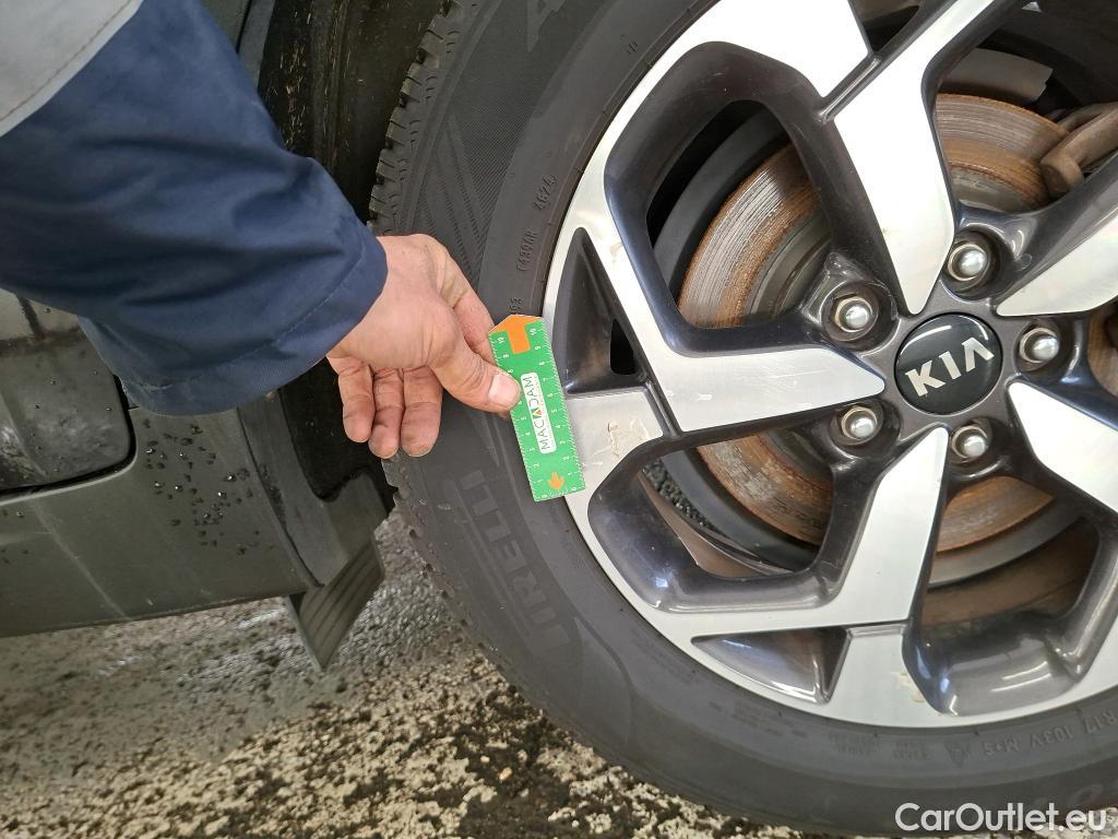  KIA  Sportage KIA  / 2018 / 5P / SUV 1.6 CRDI 136 MHEV DCT7 Active 2WD #18