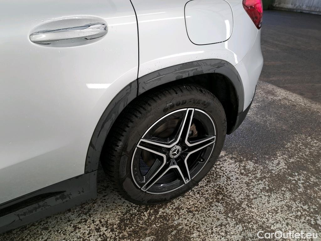  Mercedes  GLA MERCEDES-BENZ  / 2020 / 5P / SUV 2.0  220D AMG LINE 4MATIC DCT #17