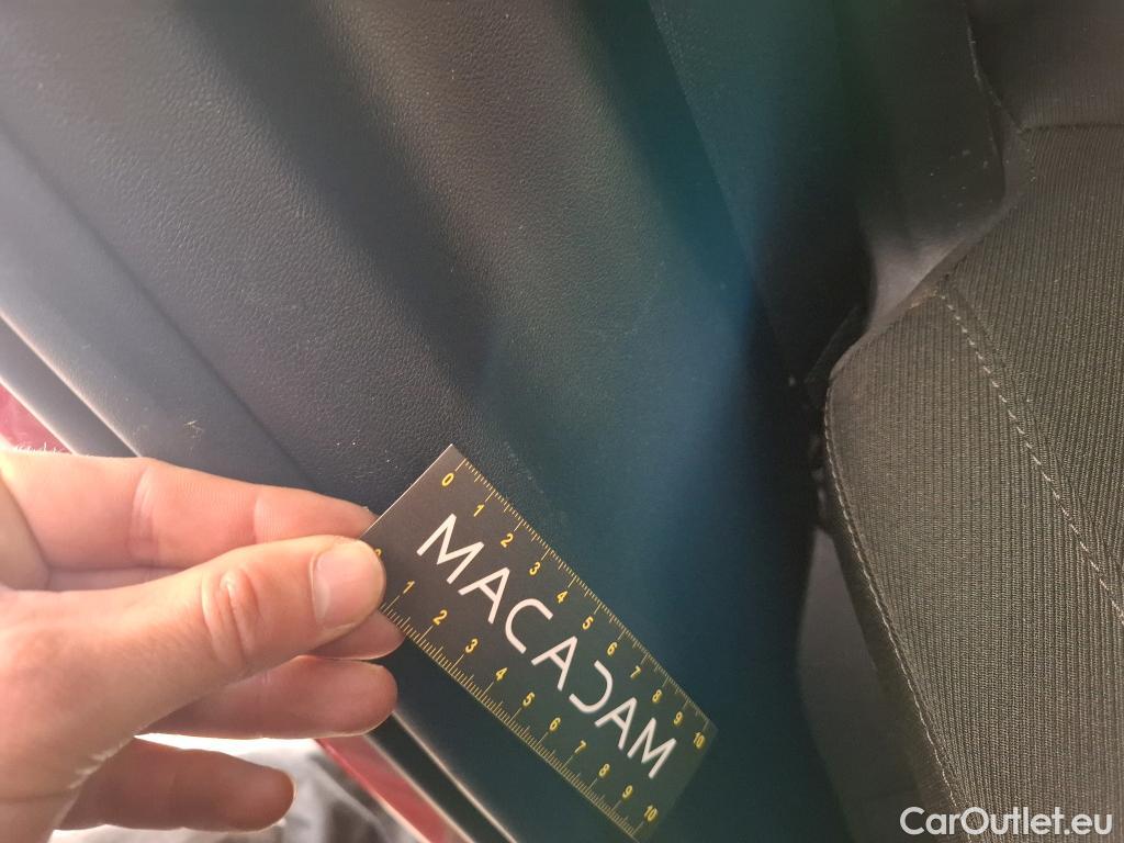  Hyundai  Tucson HYUNDAI  / 2020 / 5P / SUV 1.6 CRDI 136 DCT-7 HYBRID 48V BUSINESS #31