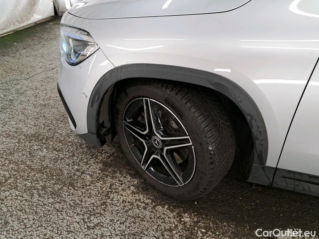  Mercedes  GLA MERCEDES-BENZ  / 2020 / 5P / SUV 2.0  220D AMG LINE 4MATIC DCT #23