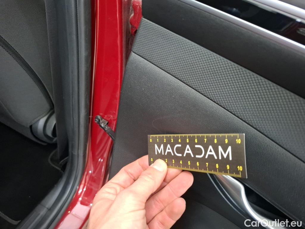  Hyundai  Tucson HYUNDAI  / 2020 / 5P / SUV 1.6 CRDI 136 DCT-7 HYBRID 48V BUSINESS #28