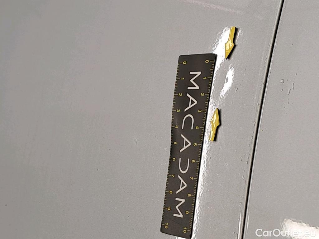  Mercedes  GLA MERCEDES-BENZ  / 2020 / 5P / SUV 2.0  220D AMG LINE 4MATIC DCT #16