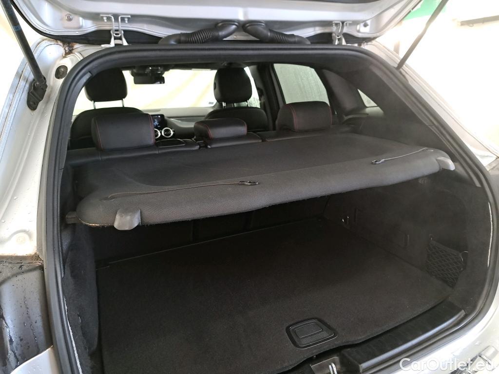  Mercedes  GLA MERCEDES-BENZ  / 2020 / 5P / SUV 2.0  220D AMG LINE 4MATIC DCT #9