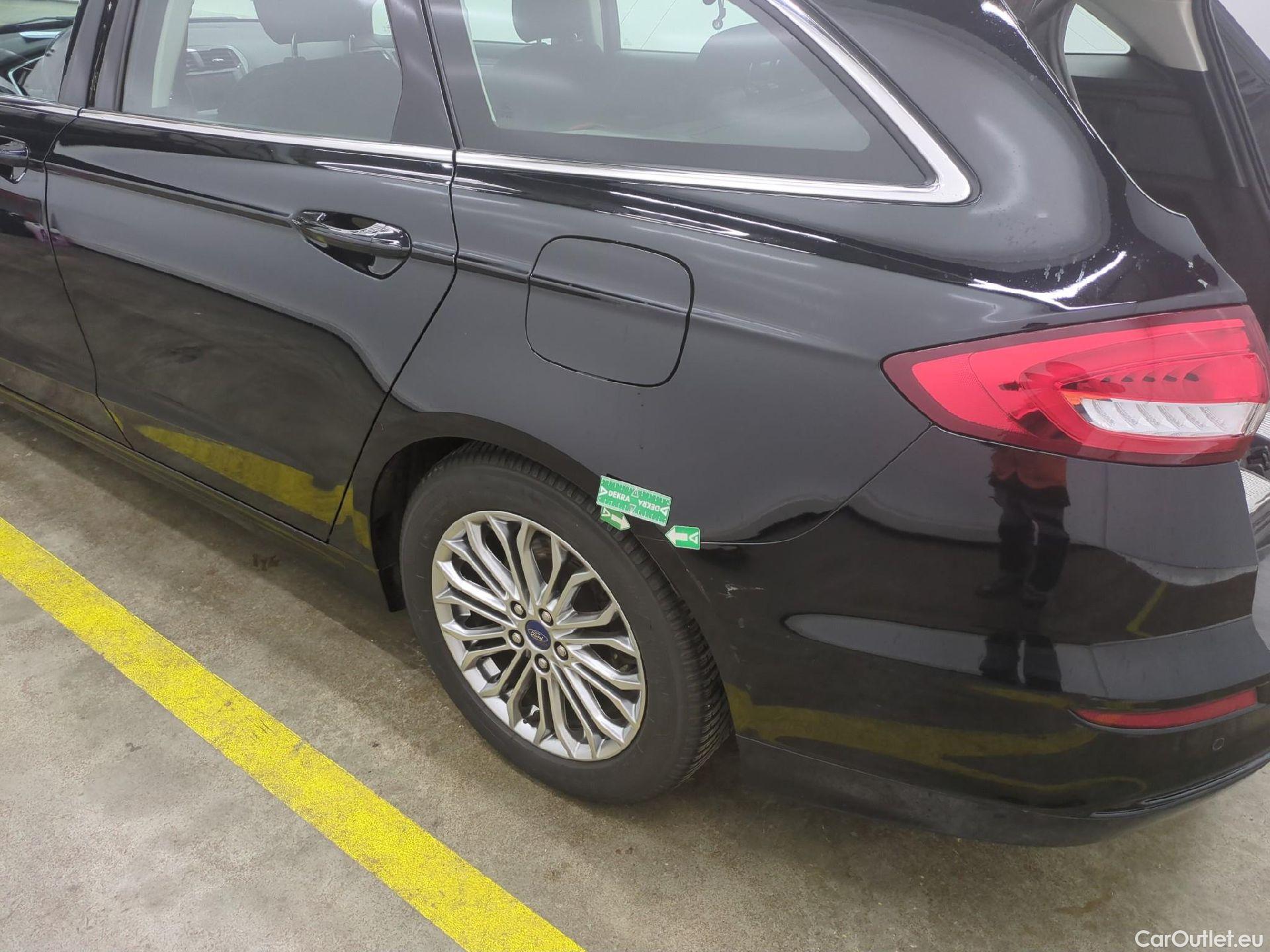  Ford  Mondeo FORD  SW / 2019 / 5P / Break SW 2.0 HYBRID 187 auto Titanium Business #29