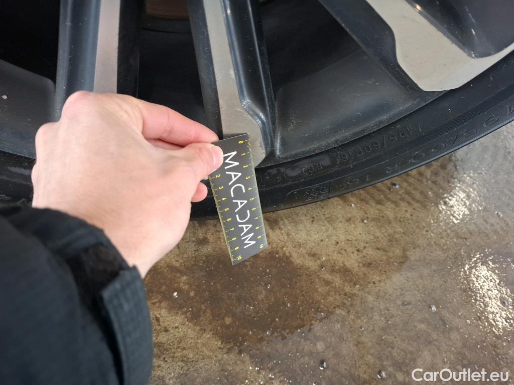  Opel  Crossland  X Elegance Business 1.2 Turbo 110CV BVM6 E6d #37