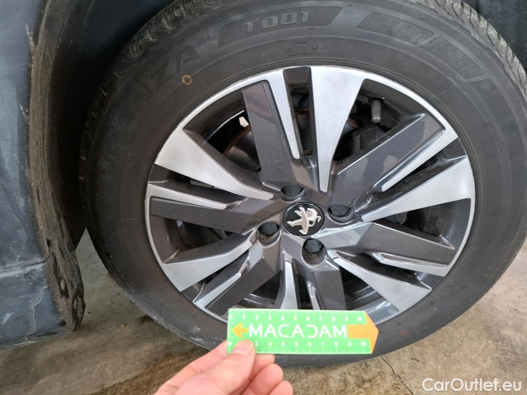  Peugeot  2008  Allure Business 1.2 PureTech 110CV BVM5 E6 #27