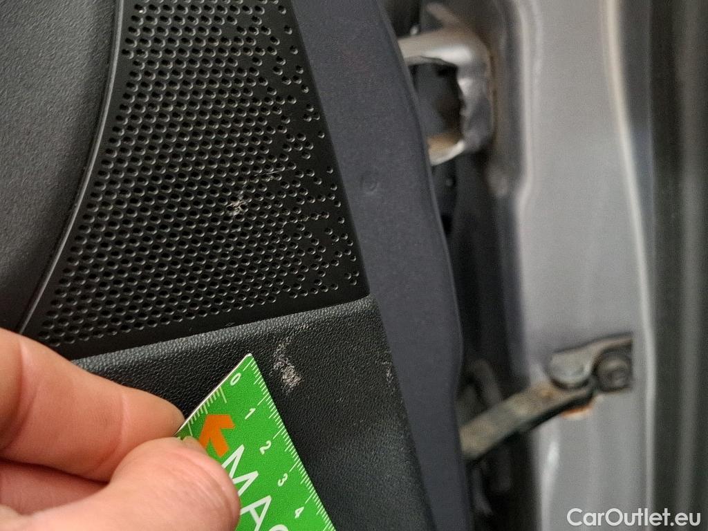  Peugeot  2008  Allure Business 1.2 PureTech 110CV BVM5 E6 #77