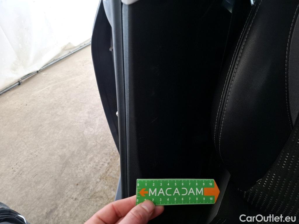  Peugeot  2008  Allure Business 1.2 PureTech 110CV BVM5 E6 #40