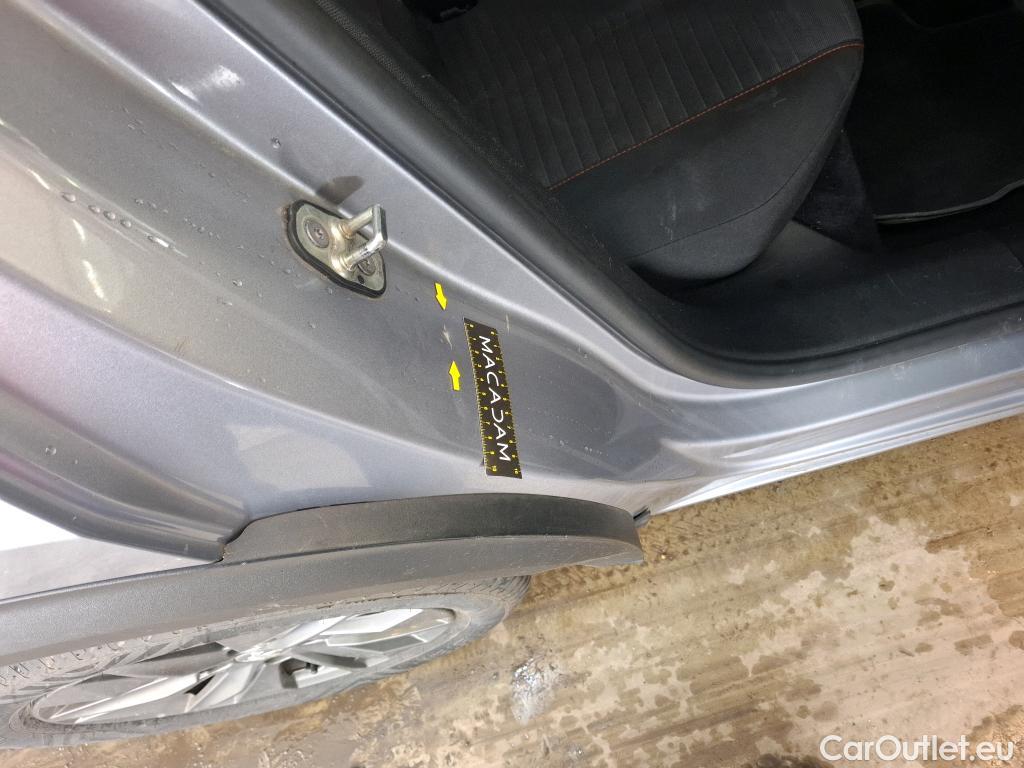  Peugeot  2008  Active Pack 1.5 HDi 110CV BVM6 E6d #26