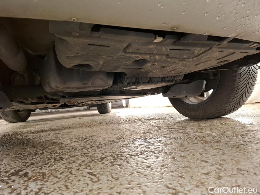  Opel   Grandland X Grandland X Elegance Business 1.5 130CV BVA8 E6d #21