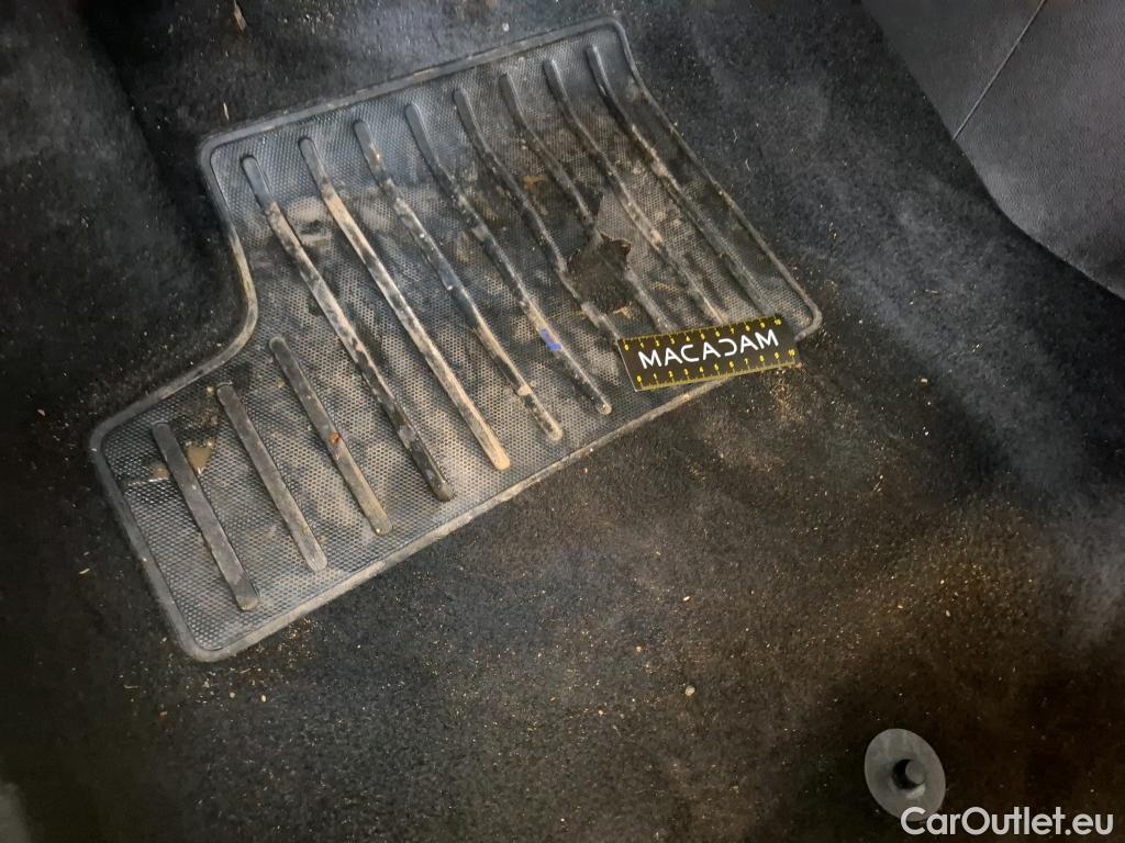  Peugeot  2008  Active Pack 1.5 HDi 110CV BVM6 E6d #15