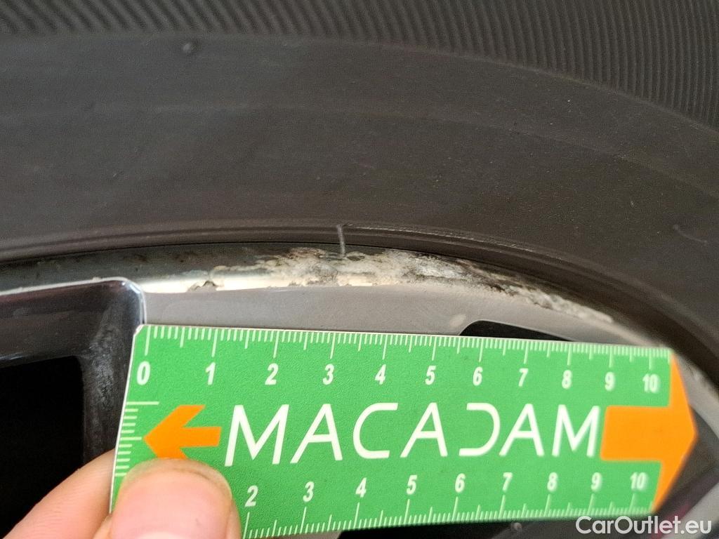  Peugeot  2008  Allure Business 1.2 PureTech 110CV BVM5 E6 #31