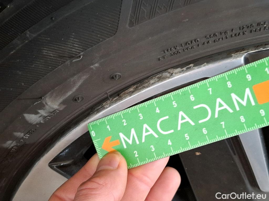  Peugeot  2008  Allure Business 1.2 PureTech 110CV BVM5 E6 #24