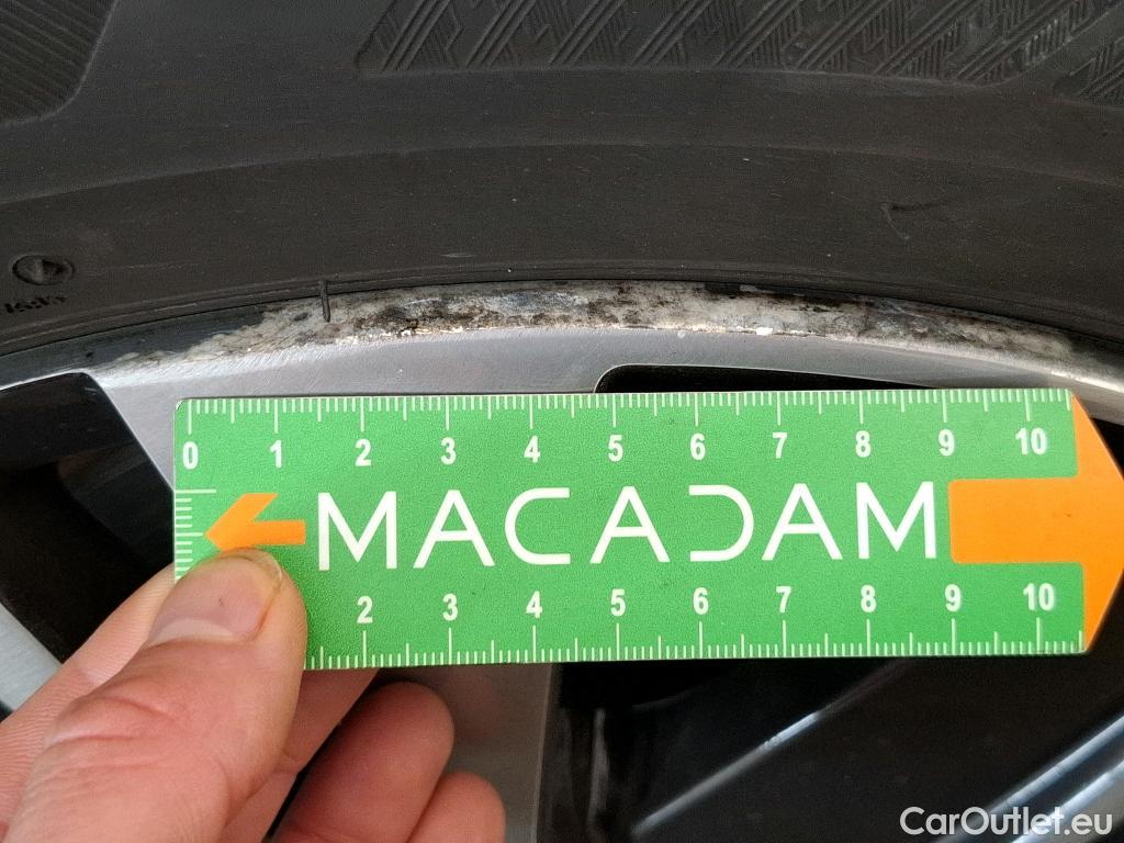  Peugeot  2008  Allure Business 1.2 PureTech 110CV BVM5 E6 #28