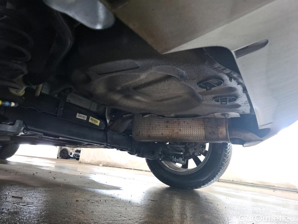  Opel  Crossland  X Elegance Business 1.2 Turbo 110CV BVM6 E6d #24