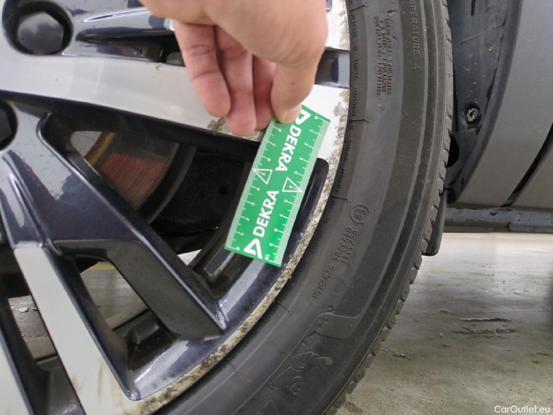  Peugeot  5008  Allure Business 1.5 HDi 130CV BVA8 7 Sieges E6dT #65